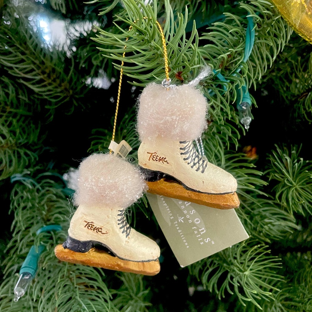 Crate Barrel Christmas Decoration by Teena 6 pcs